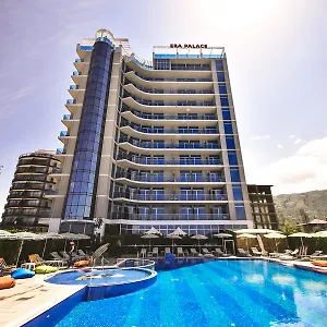 era-palace-kvariati.batumihotels.net/